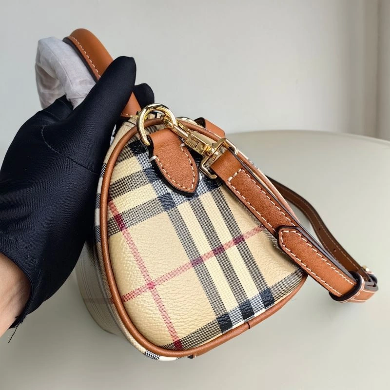 Bv*b*rry speedy bags 4115-0004