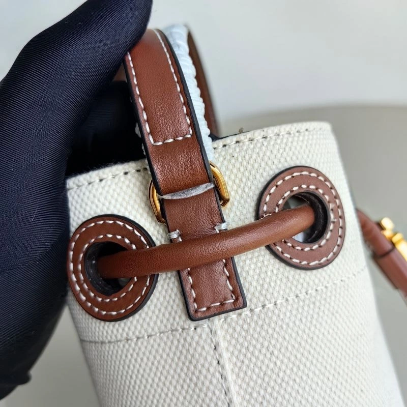 Bv*b*rry bucket bags 4115-0012