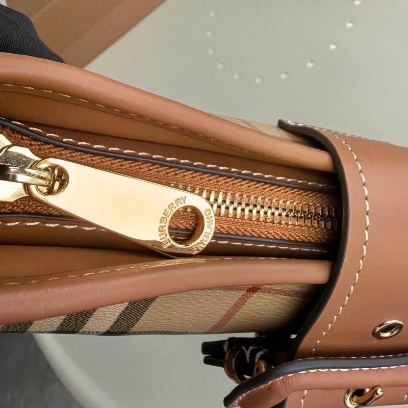 Bv*b*rry satchel bags 4115-0020