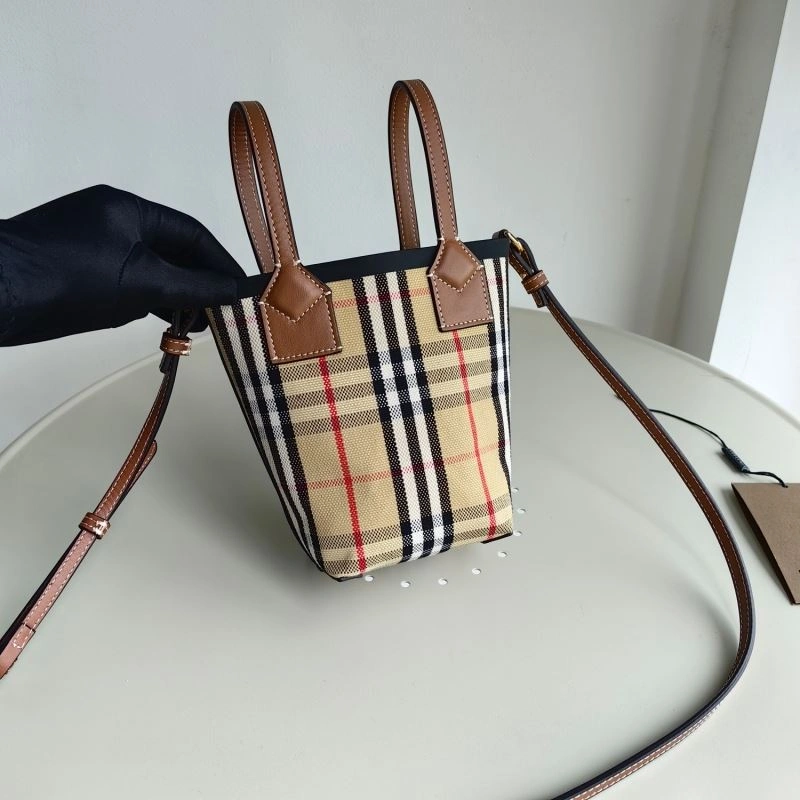Bv*b*rry bucket bags 4115-0025