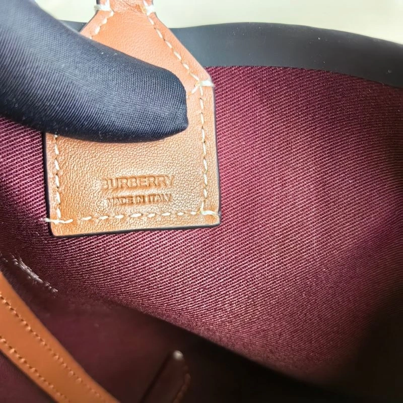 Bv*b*rry bucket bags 4115-0025