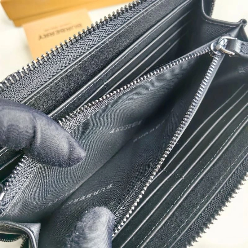 Bv*b*rry wallets 4115-0052