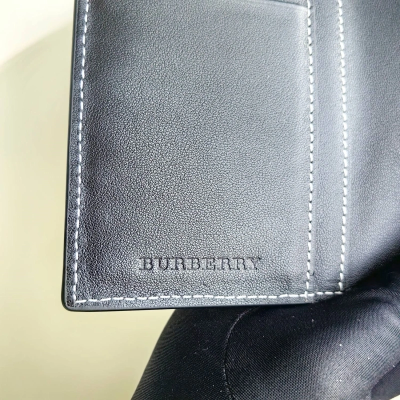 Bv*b*rry wallets 4115a-0004