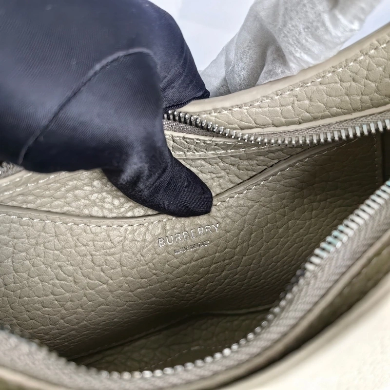 Bv*b*rry top handle bags 4115a-0018