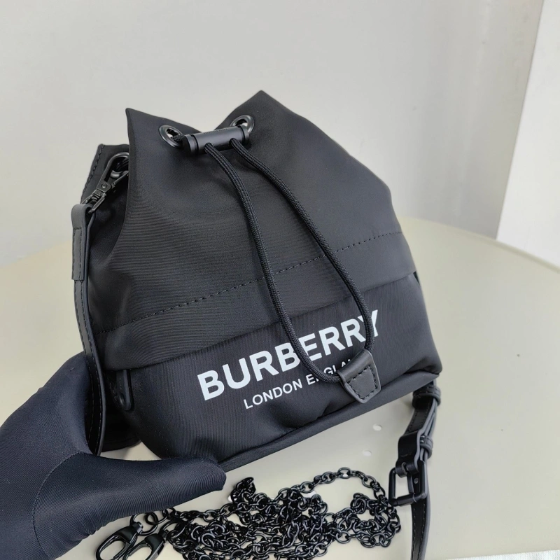 Bv*b*rry bucket bags 4115a-0021