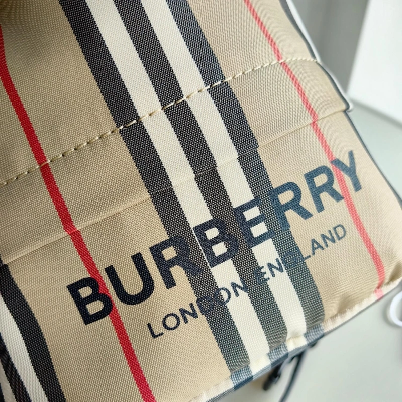 Bv*b*rry bucket bags 4115a-0022