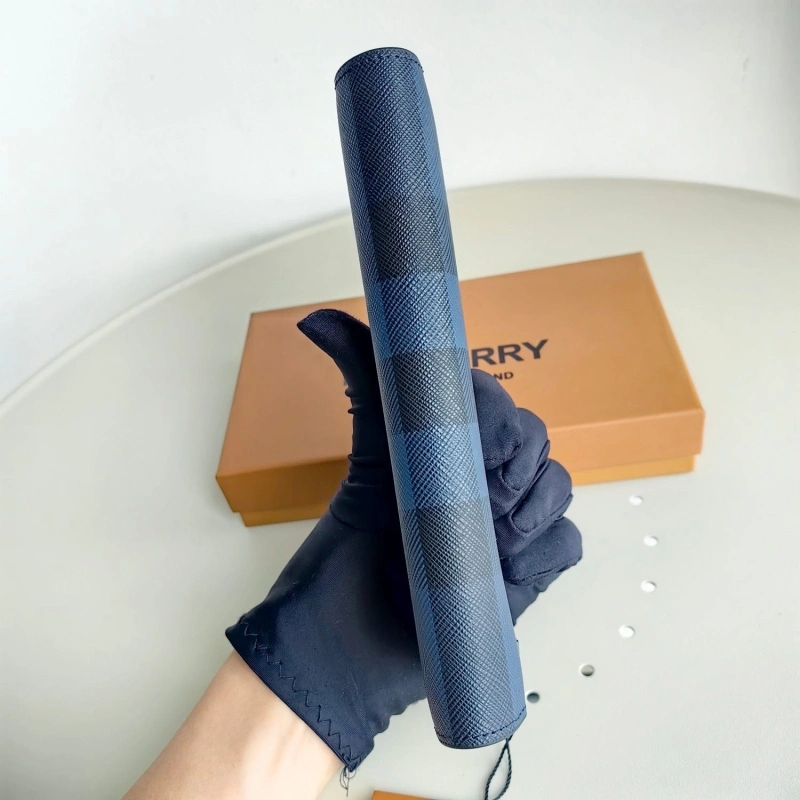 Bv*b*rry wallets 4115a-0029