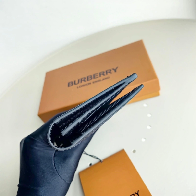 Bv*b*rry wallets 4115a-0029