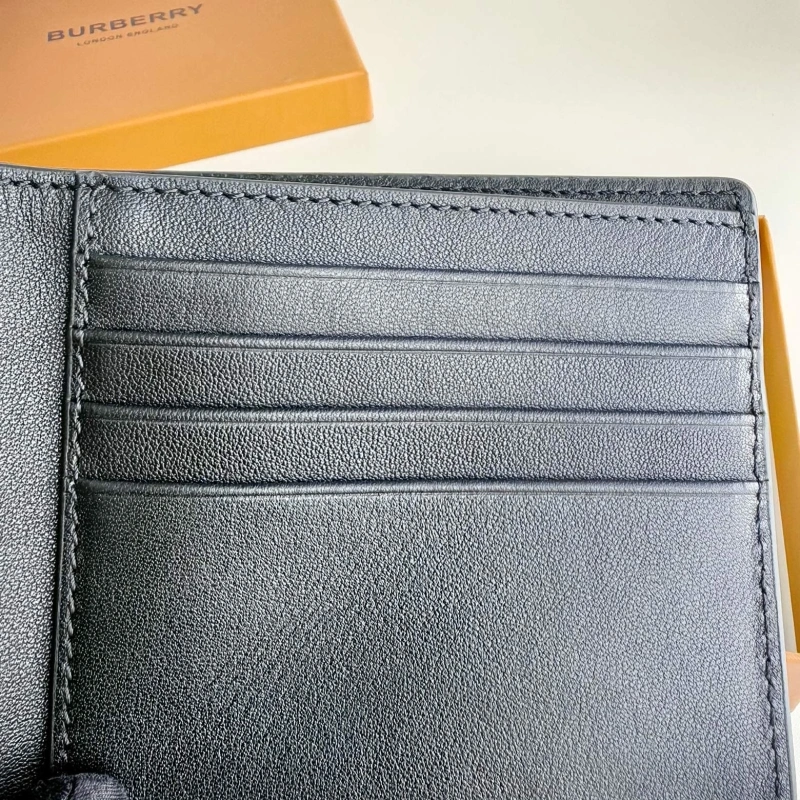 Bv*b*rry wallets 4115a-0030