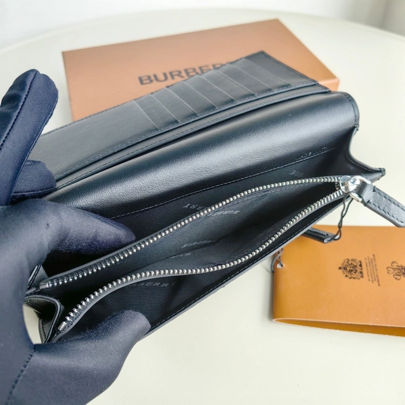Bv*b*rry wallets 4115a-0031