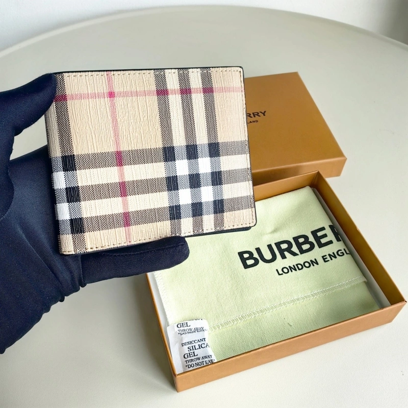 Bv*b*rry wallets 4115a-0032