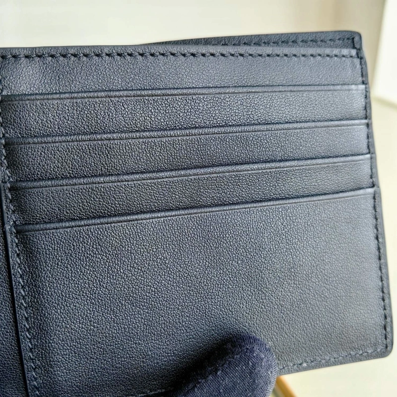 Bv*b*rry wallets 4115a-0032