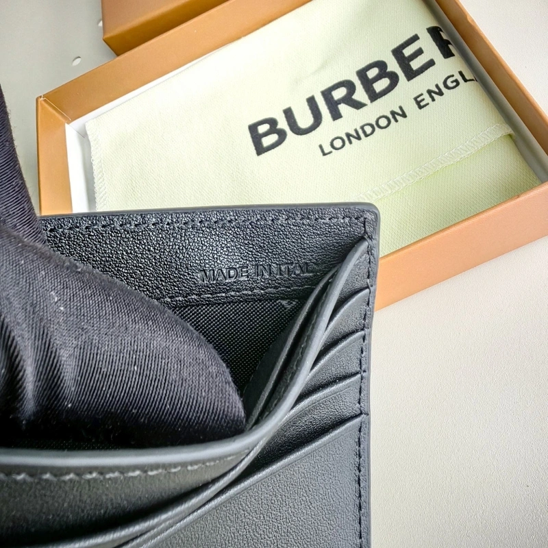 Bv*b*rry wallets 4115a-0032