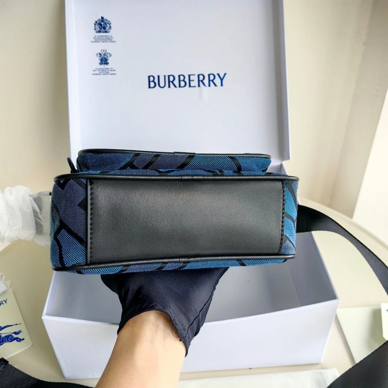 Bv*b*rry satchel bags 4115a-0040