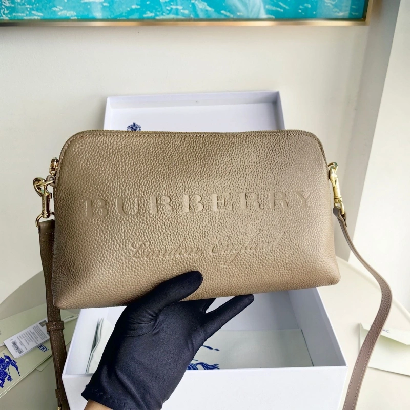 Bv*b*rry wallets 4115a-0041