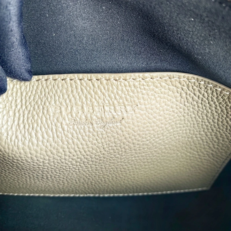 Bv*b*rry wallets 4115a-0041