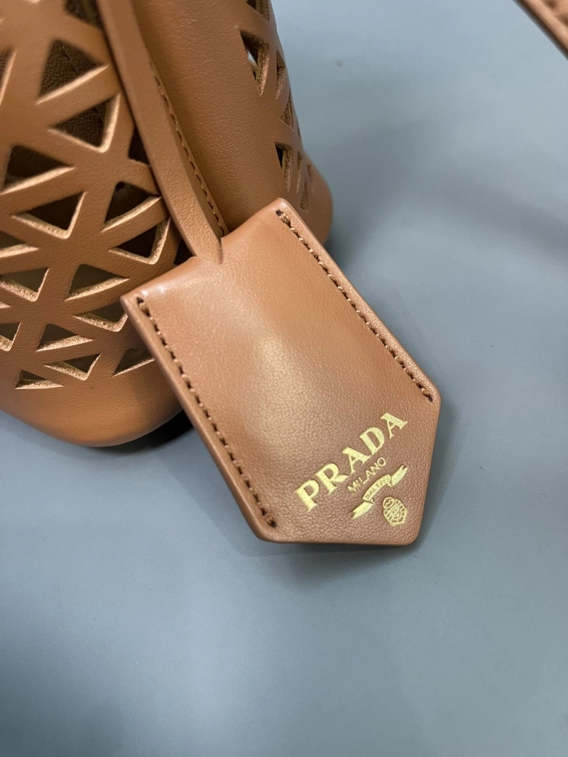Pra*a shopping bags 4135c-0055