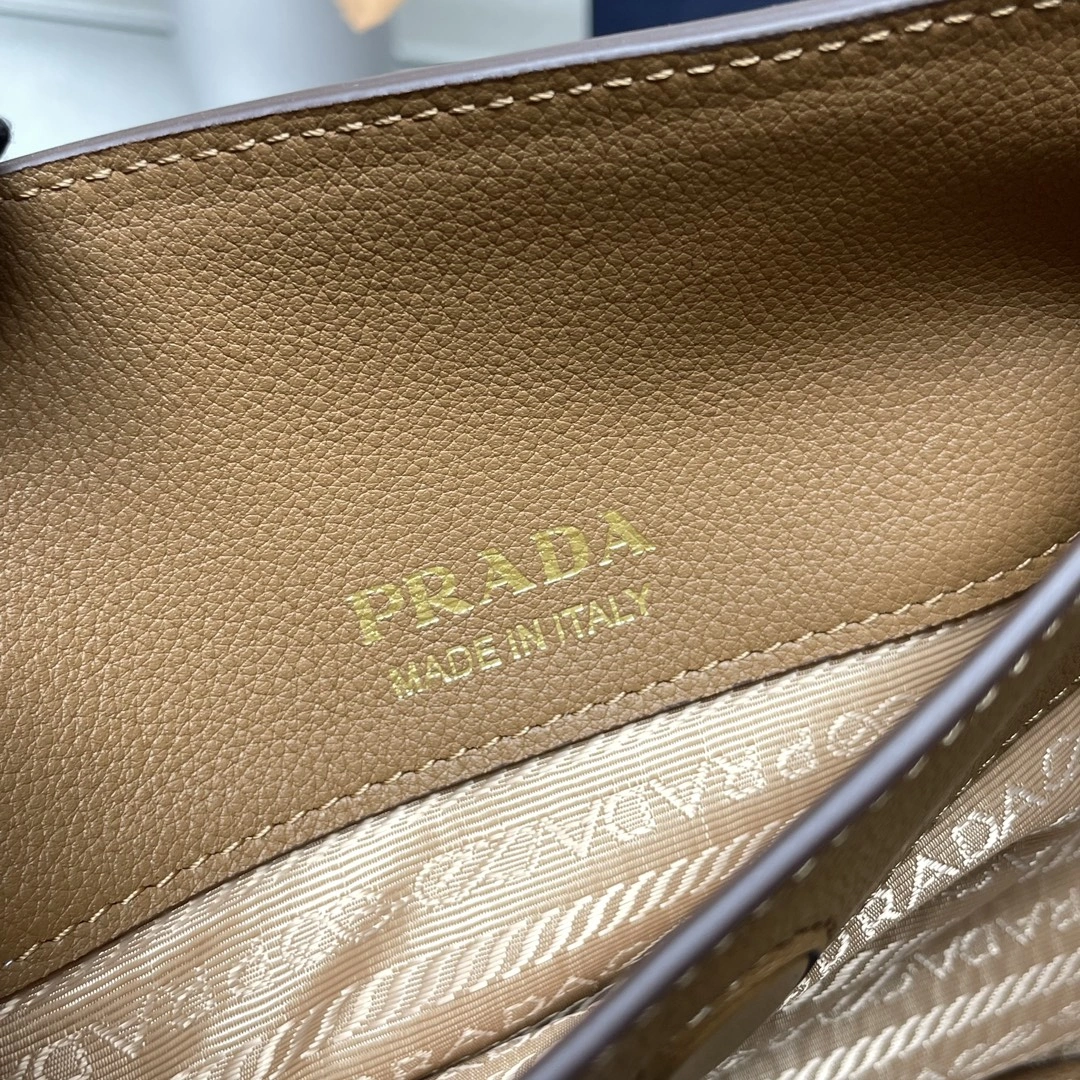 Pra*a shopping bags 4135d-0031