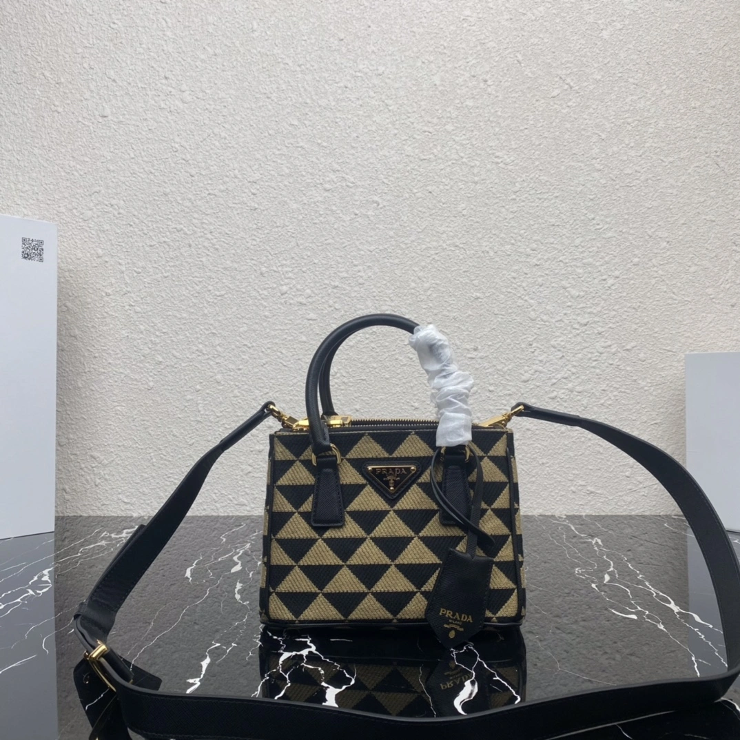 Pra*a top handle bags 4135d-0068