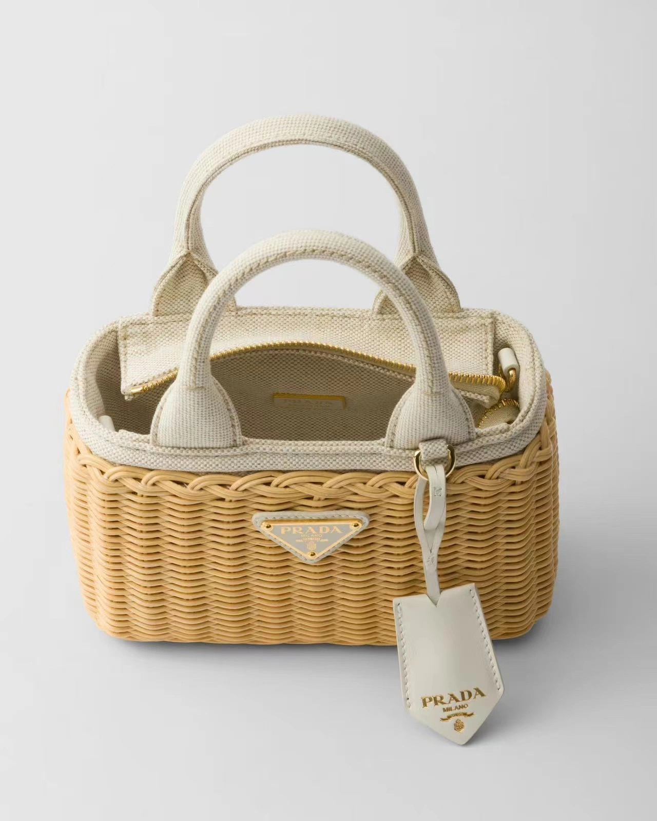 Pra*a shopping bags 4135d-0074