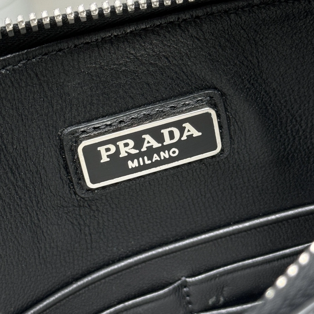 Pra*a clutch bags 4135d-0089