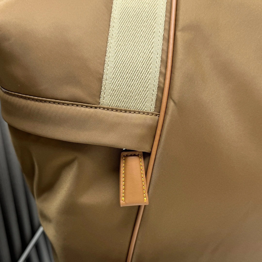 Pra*a travel bags 4135d-0092