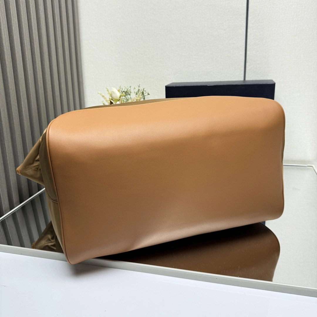 Pra*a travel bags 4135d-0092