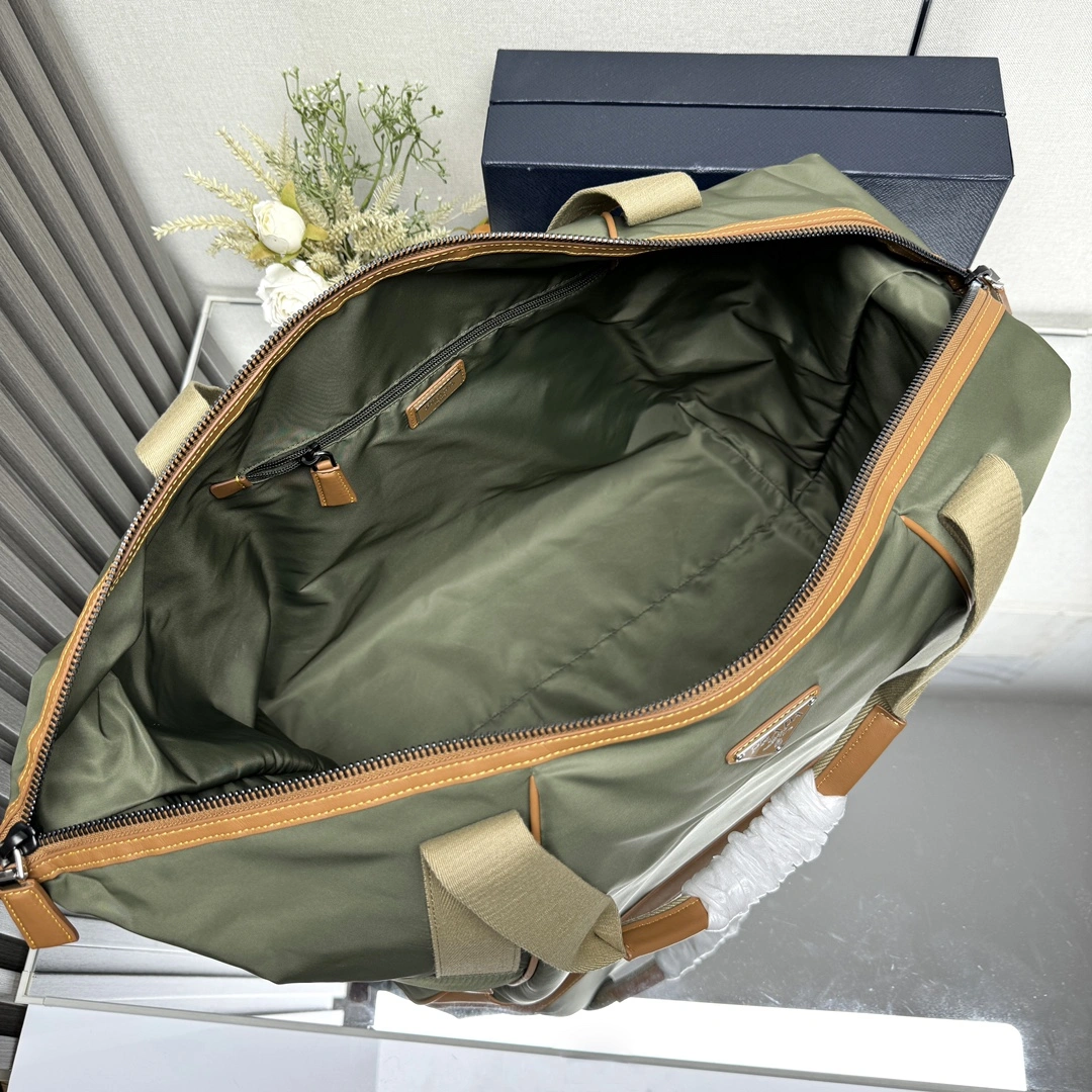 Pra*a travel bags 4135d-0093