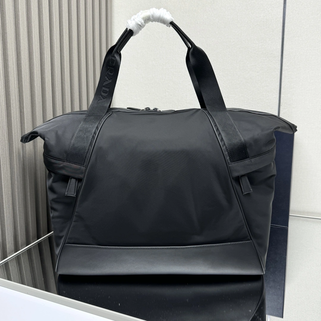 Pra*a travel bags 4135d-0094