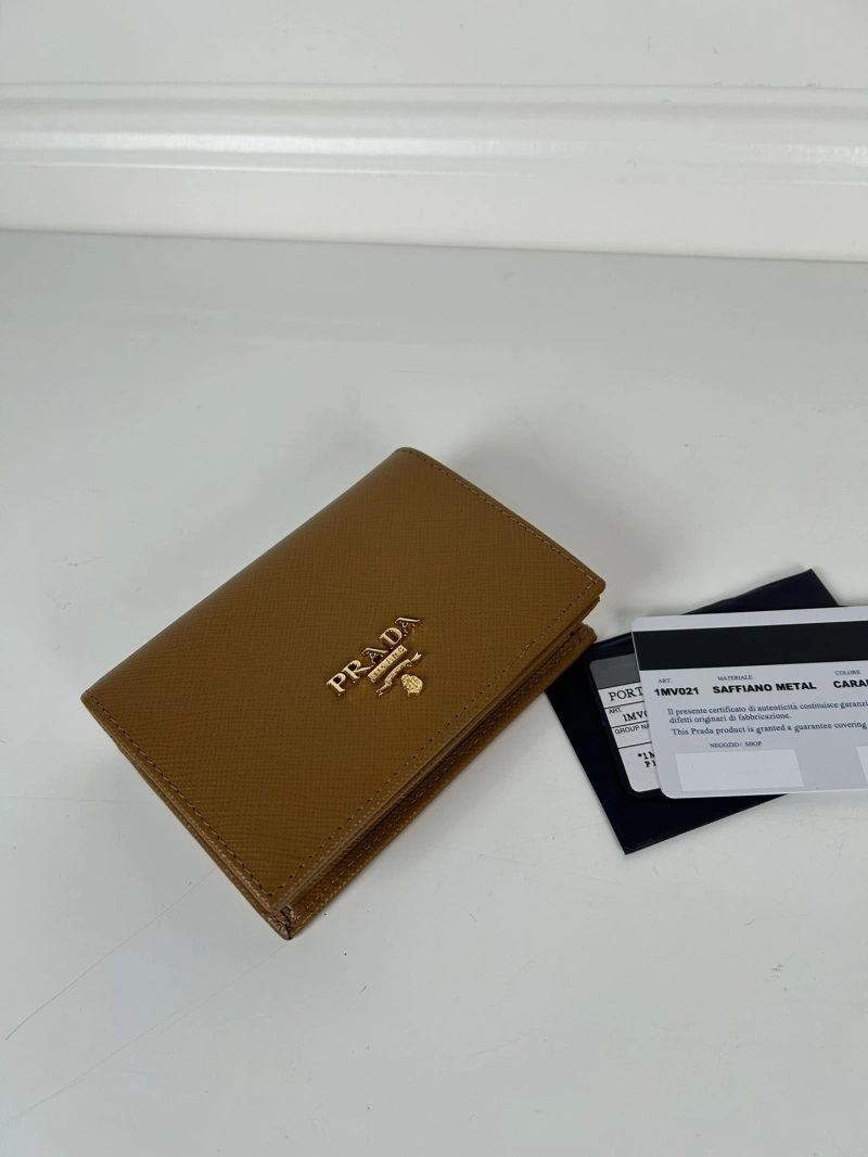 Pra*awallets 4135f-0180