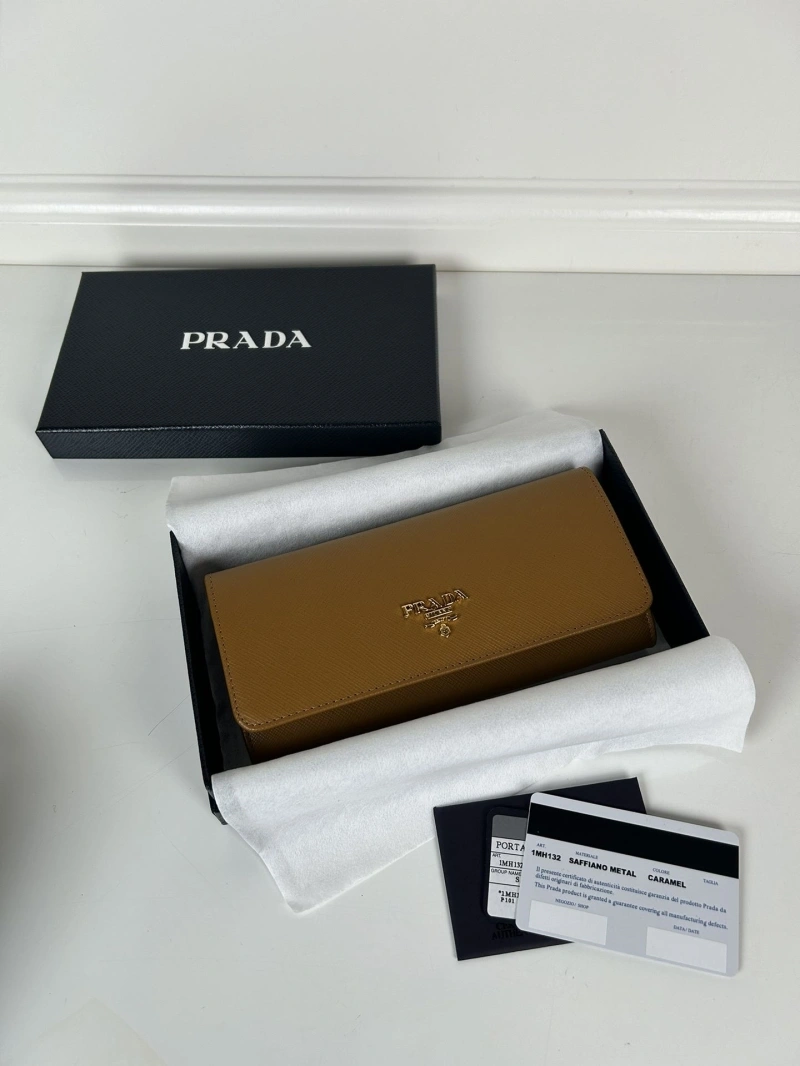 Pra*awallets 4135f-0181