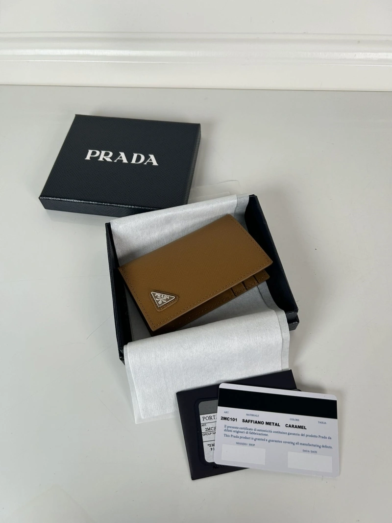 Pra*awallets 4135f-0182