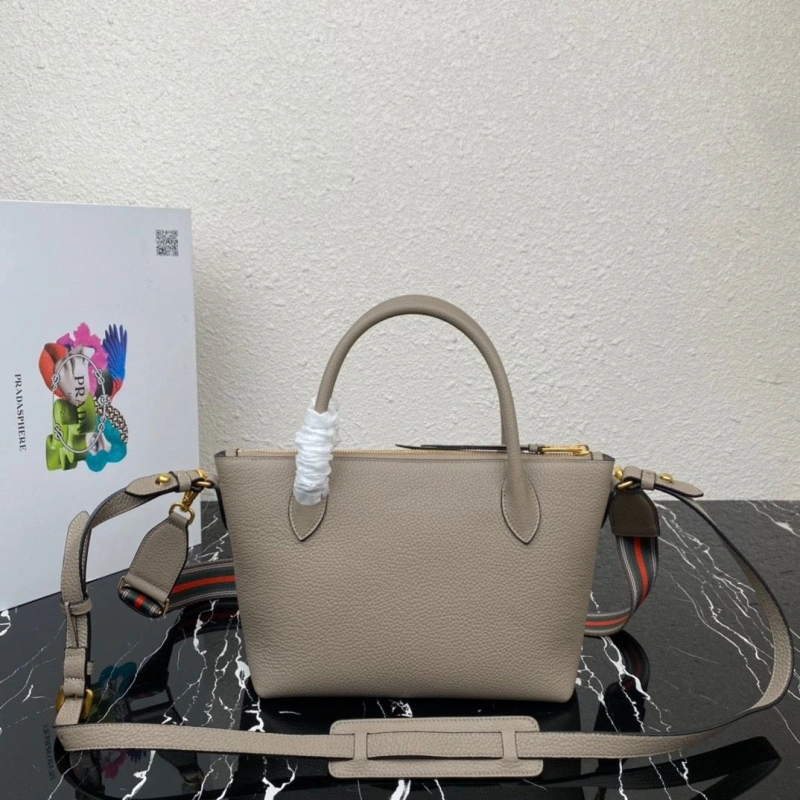 Pra*a shopping bags 4135f-0207