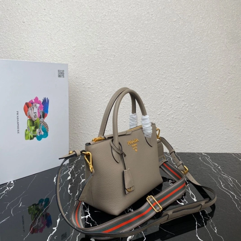 Pra*a shopping bags 4135f-0207