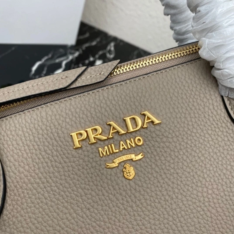Pra*a shopping bags 4135f-0207