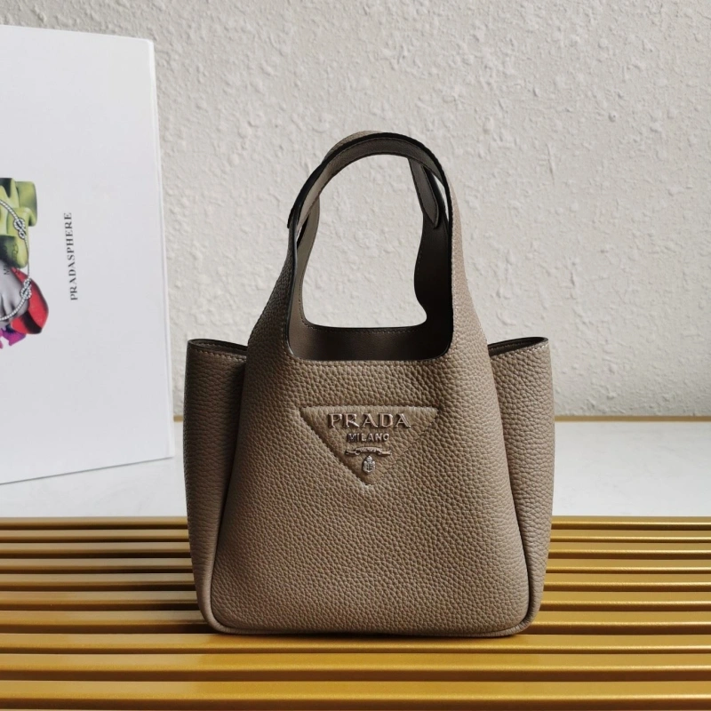 Pra*a shopping bags 4137d-0017