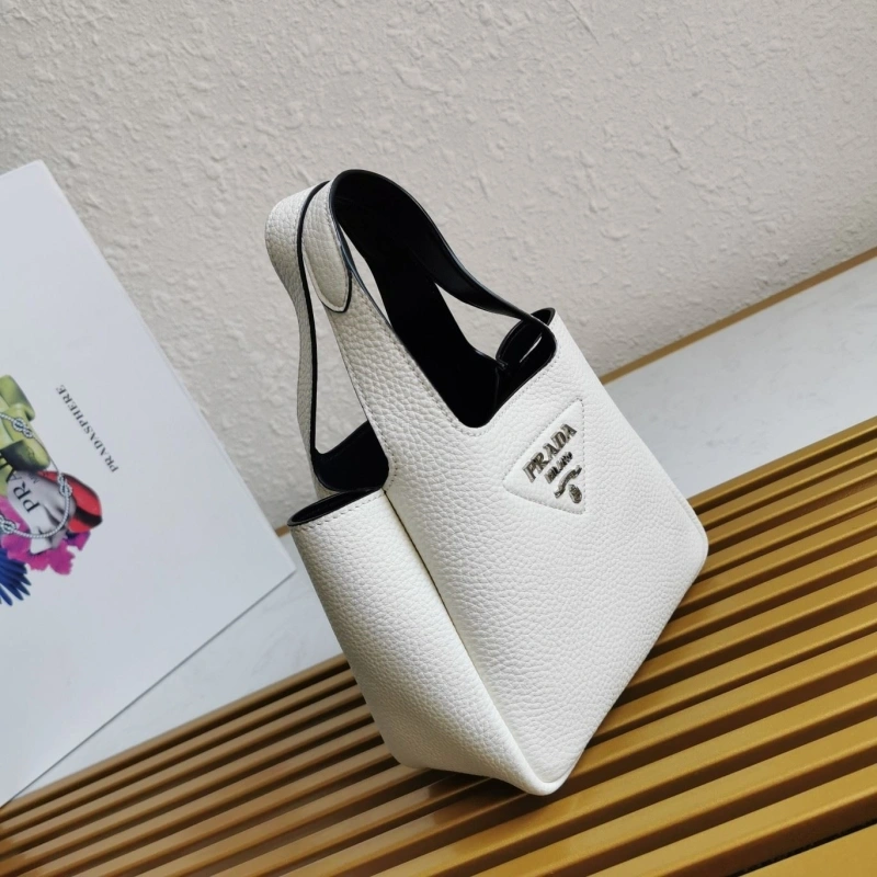 Pra*a shopping bags 4137d-0018