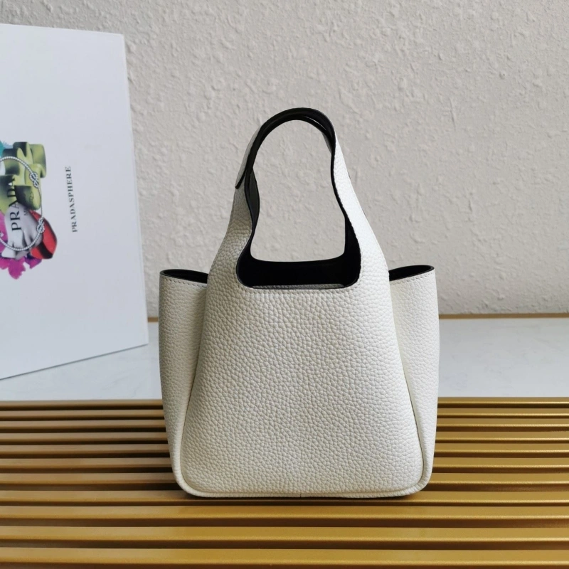 Pra*a shopping bags 4137d-0018