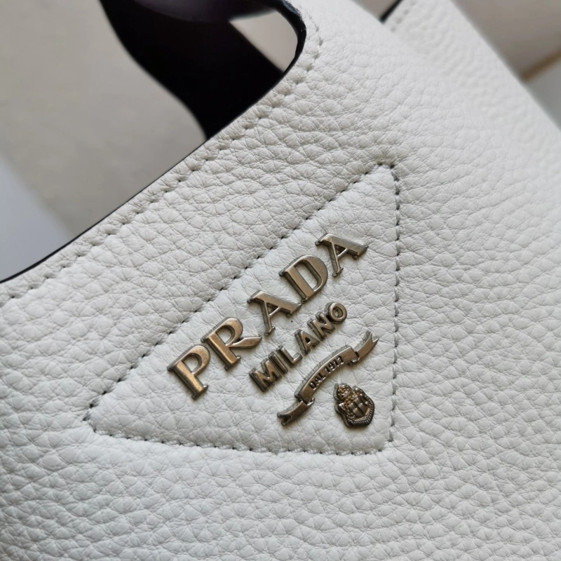 Pra*a shopping bags 4137d-0018