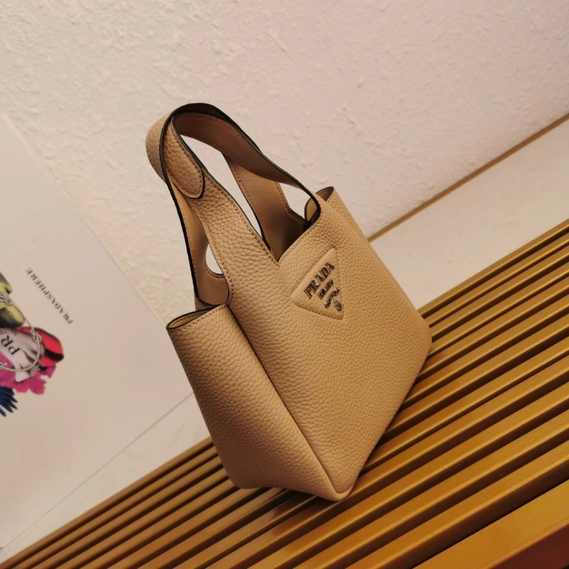 Pra*a shopping bags 4137d-0020