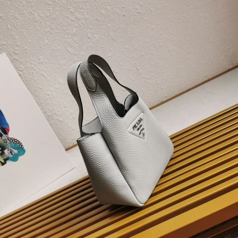 Pra*a shopping bags 4137d-0023