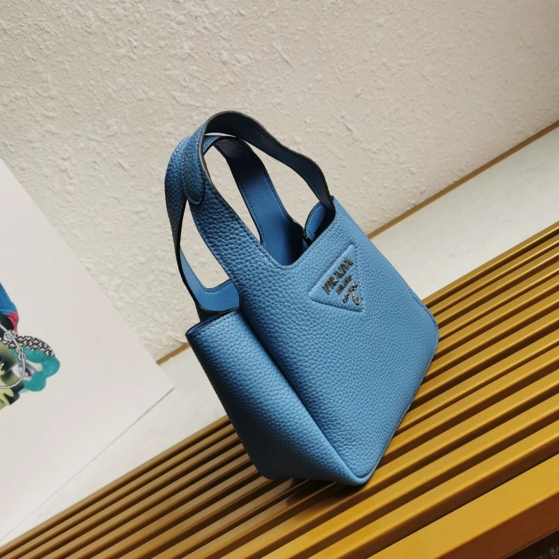 Pra*a shopping bags 4137d-0024