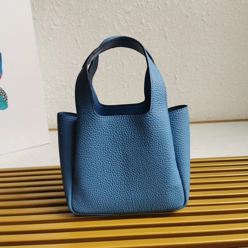 Pra*a shopping bags 4137d-0024