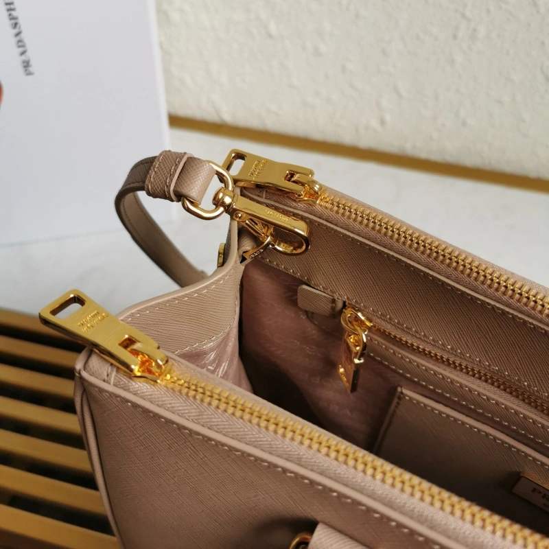 Pra*a shopping bags 4137d-0099