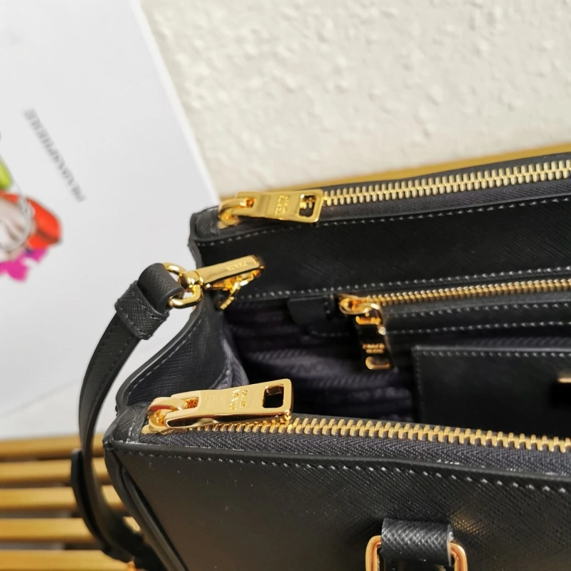 Pra*a shopping bags 4137d-0101