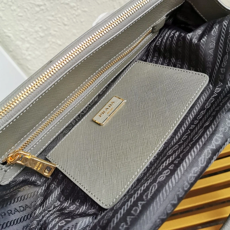 Pra*a shopping bags 4137d-0104