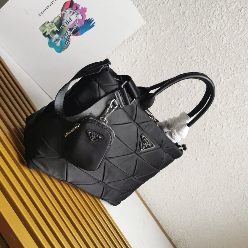 Pra*a shopping bags 4137d-0163