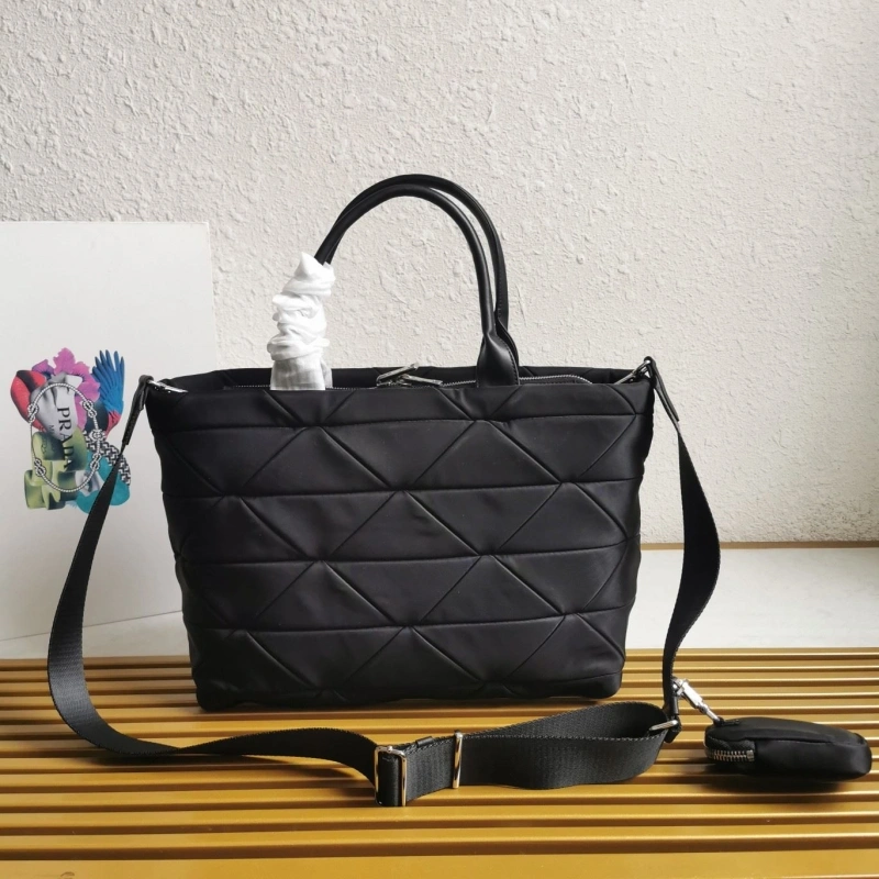 Pra*a shopping bags 4137d-0163