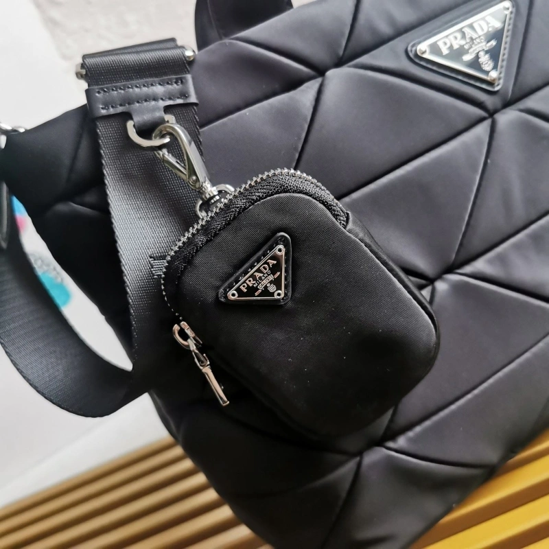 Pra*a shopping bags 4137d-0163