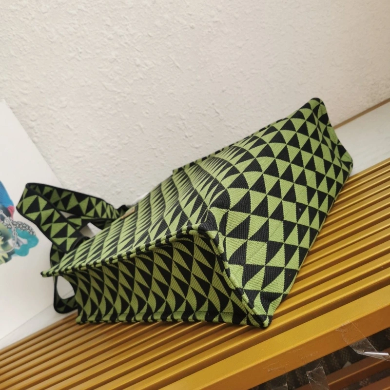 Pra*a shopping bags 4137d-0174